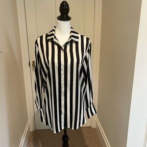 Classic stripe button up - size small NWT